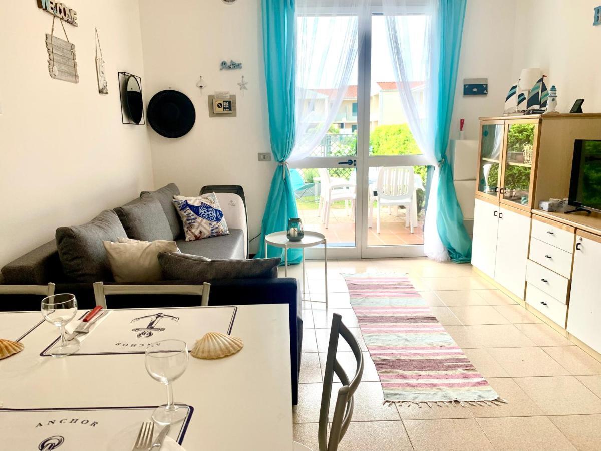 Apartment Caorle De Lux Swimming Pool, Parking, Garden Exterior foto
